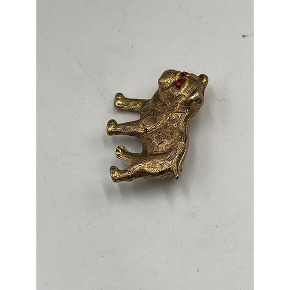 Pug French Bulldog Dog Pin
Puppy Bull Boxer Brooch Red Eyes Textured Gold Tone - Picture 2 of 7
